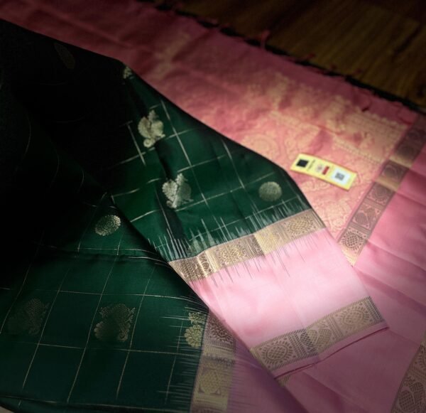 Elegant Emerald Green & Baby Pink Silk Saree with Gold Zari Weaving