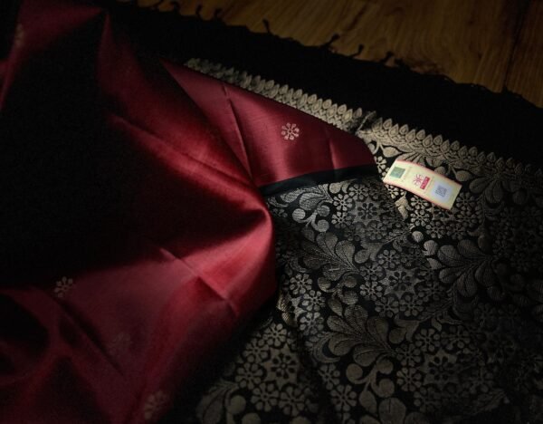 Wine Purple Turning Border Silk Saree with Intricate Gold Zari Floral Pallu