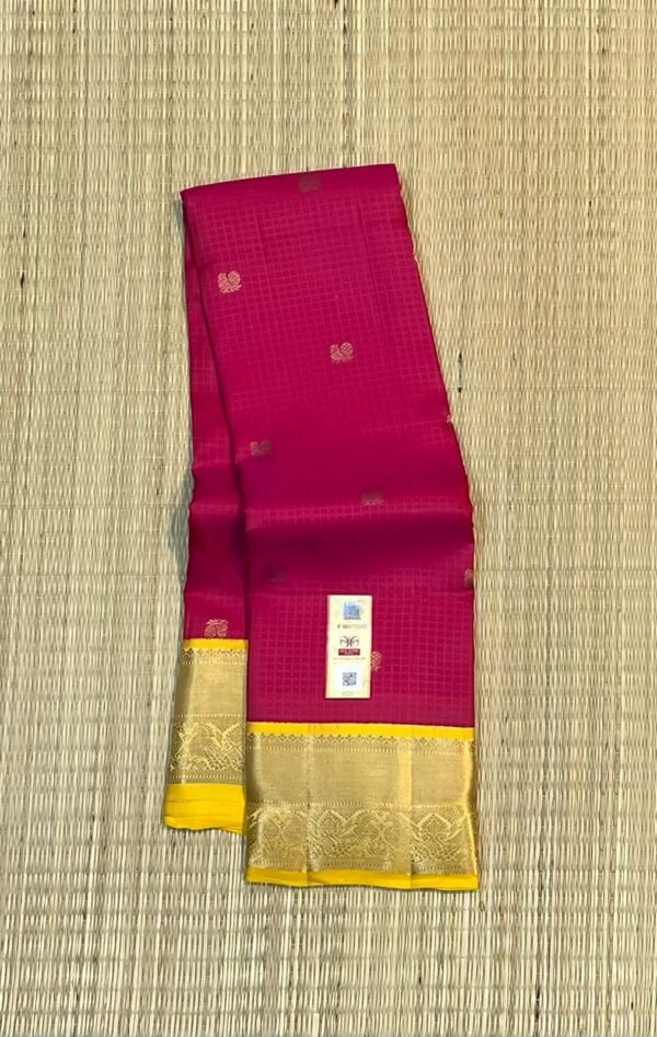 Elegant Pink Silk Saree with Rich Gold Zari Korvai Border
