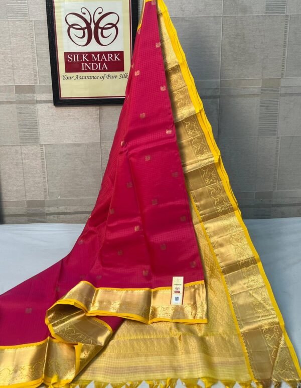 Elegant Pink Silk Saree with Rich Gold Zari Korvai Border