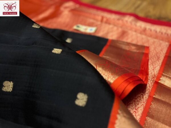 Elegant Black Silk Saree with Rich Gold Zari & Traditional Korvai Border