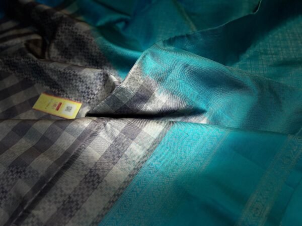 Aqua Blue & Silver Grey Gold Zari Checked Kanchipuram Silk Saree