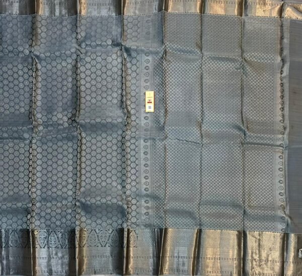Elegant Grey Pure Silk Silver Zari Kanchipuram Saree
