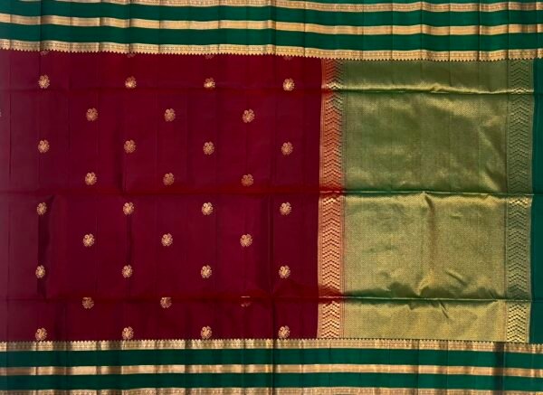 Elegant Maroon & Emerald Green Gold Zari Kanchipuram Silk Saree